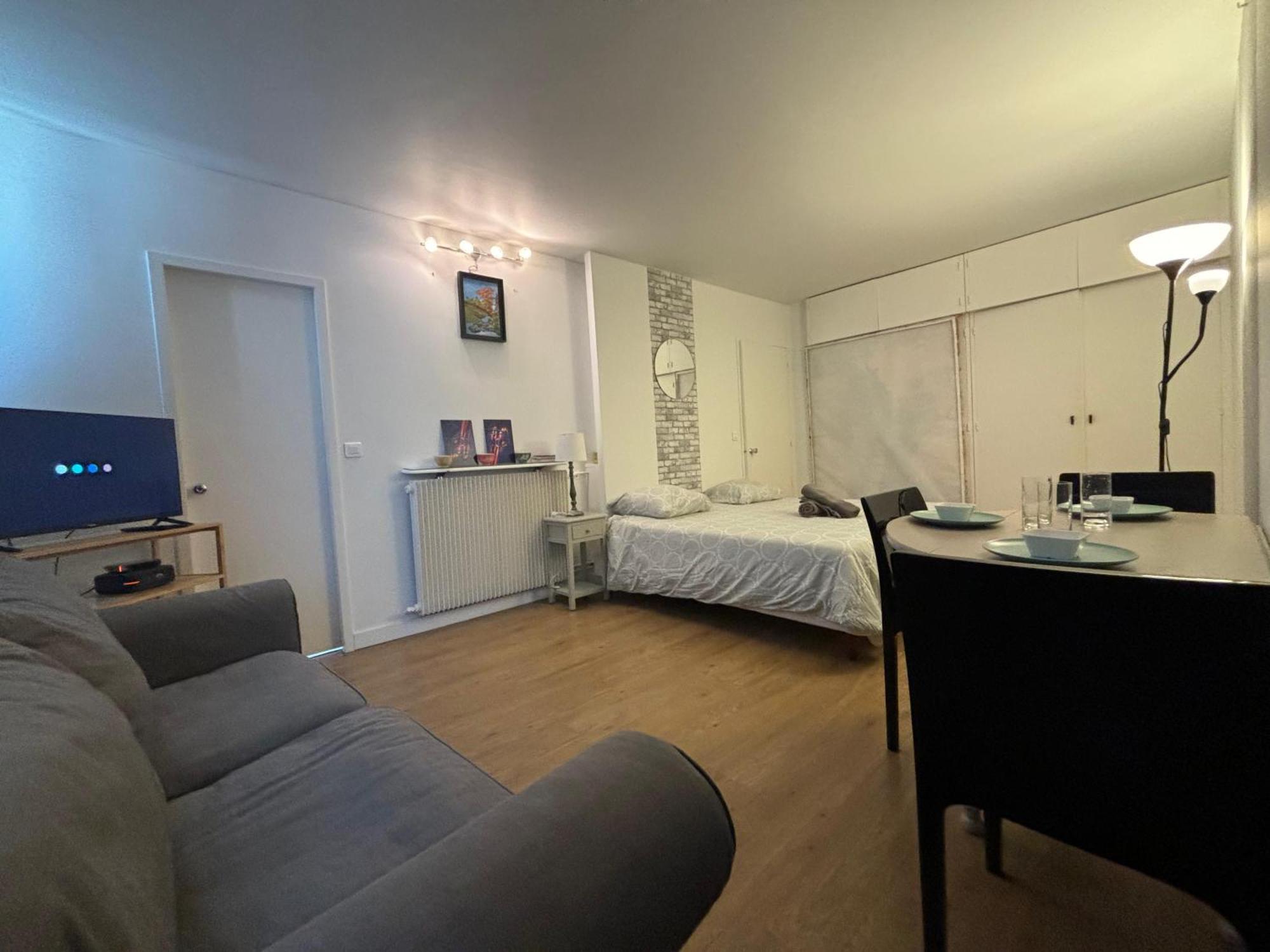Appartement Des Champs Elysees París Exterior foto